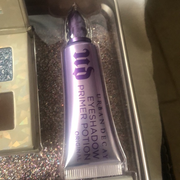 New Urban Decay Major Gems palette, eye pencil in Zero & eyeshadow primer in tin - Picture 15 of 15